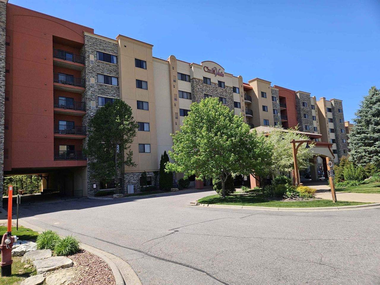 2411 River Road 2529 — photo