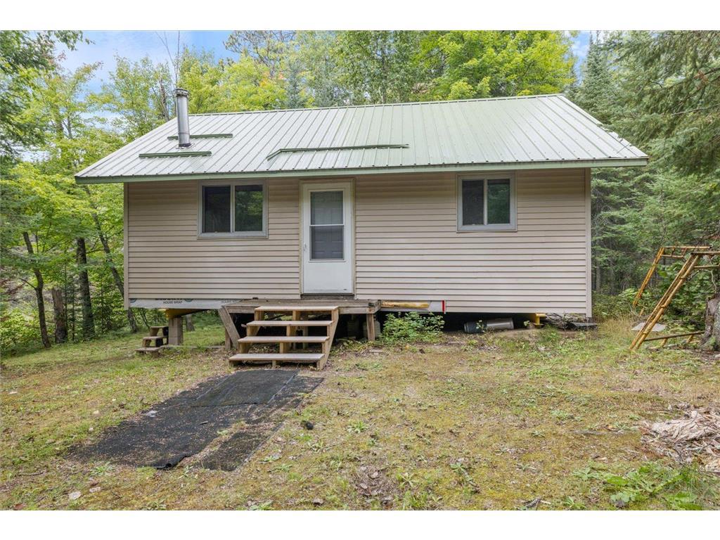 7885 Lake Fourteen Road — photo
