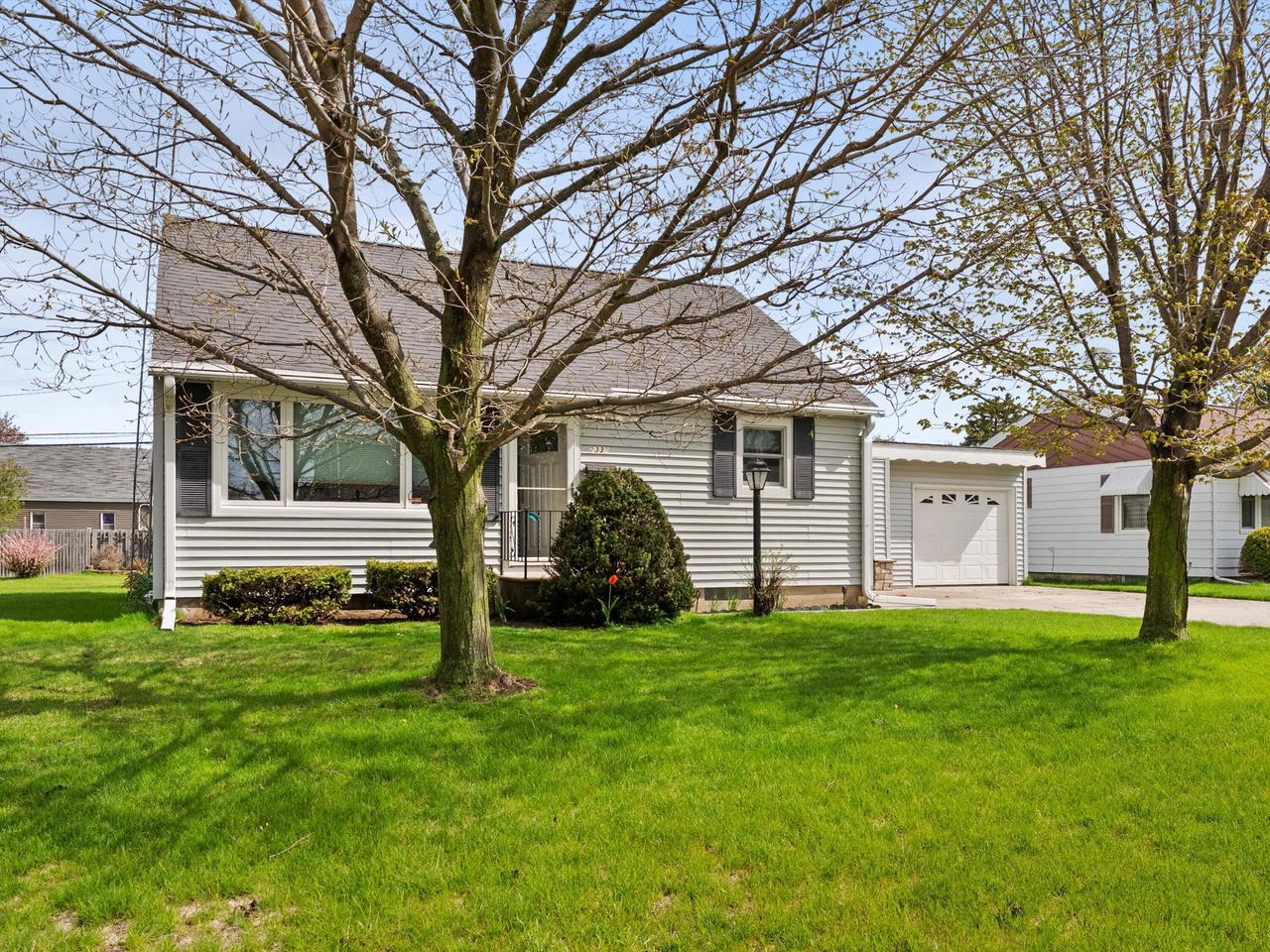 2332 37th STREET, Two Rivers, WI 54241 — photo 2