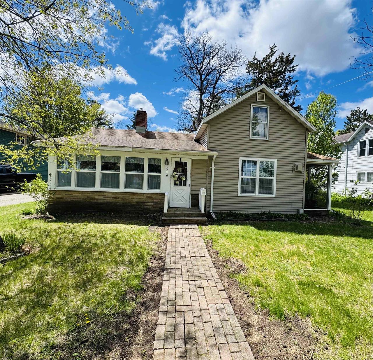 716 Royalton Street — photo