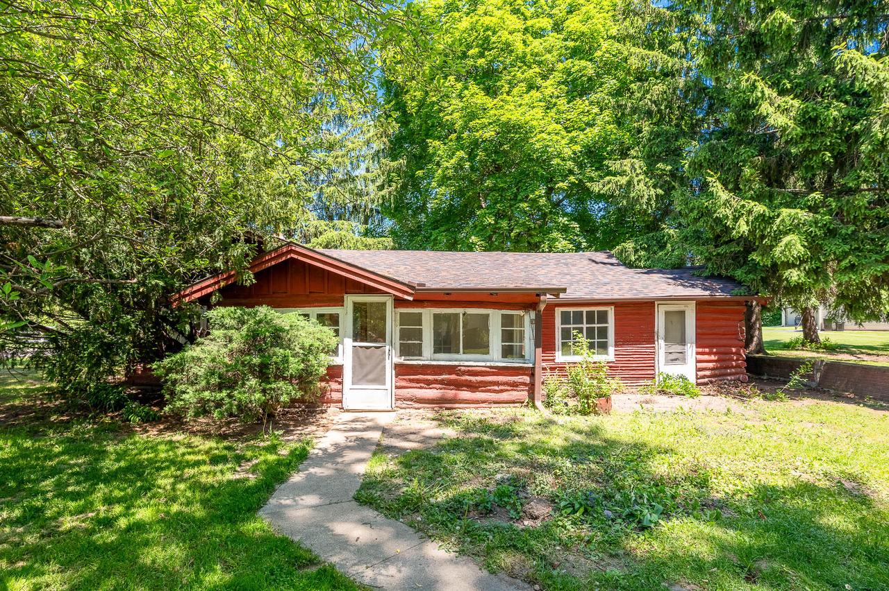 803 E Lisbon Road — photo