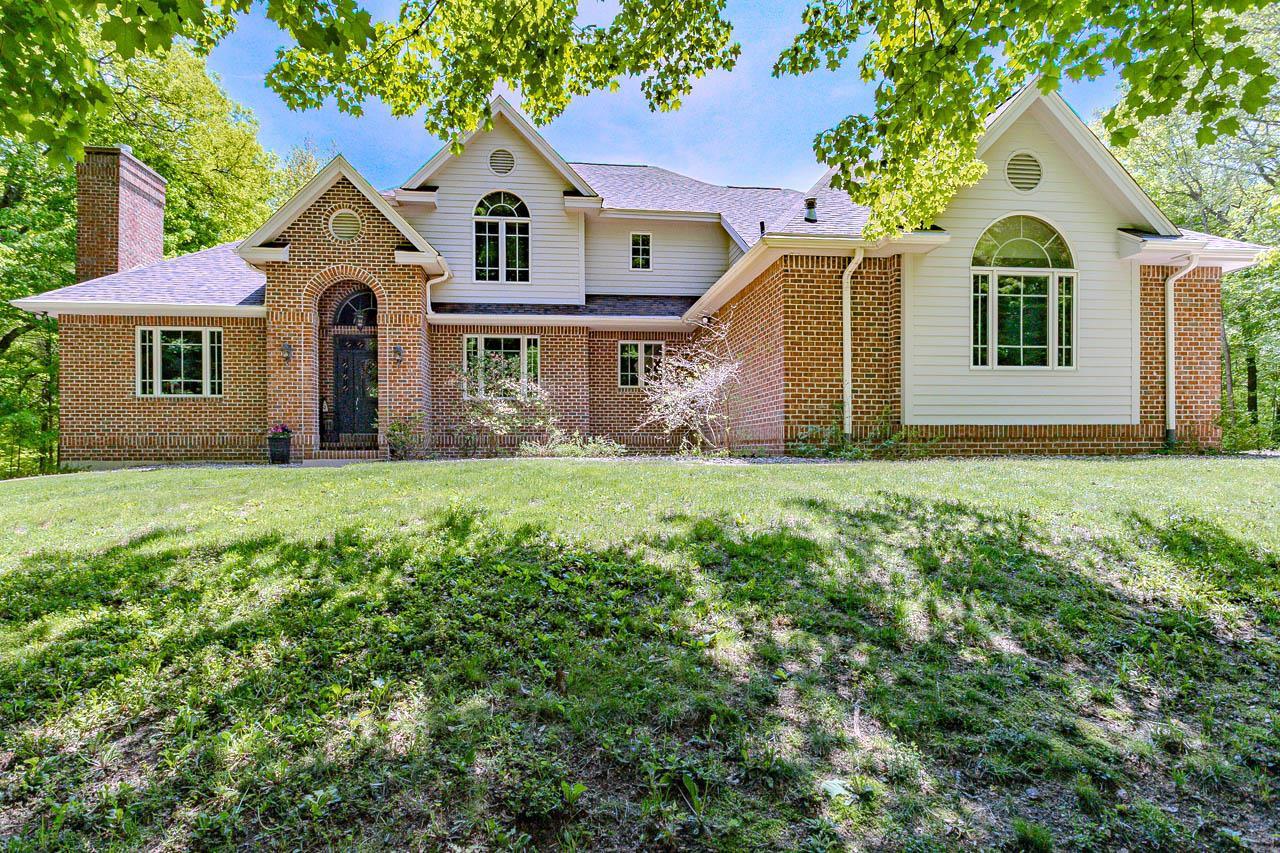 225210 Maplewood Drive — photo