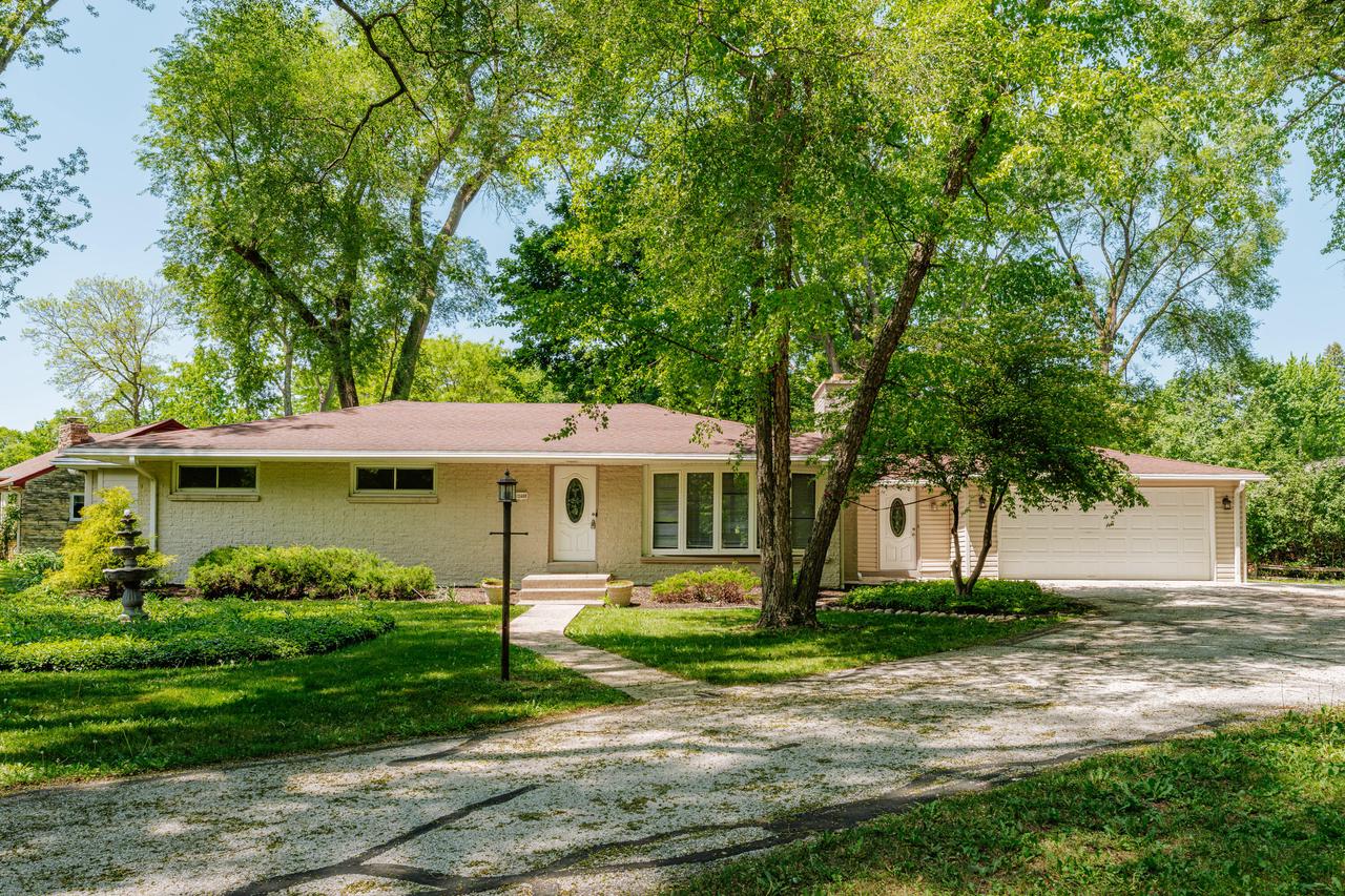 12400 Elmhurst Parkway — photo