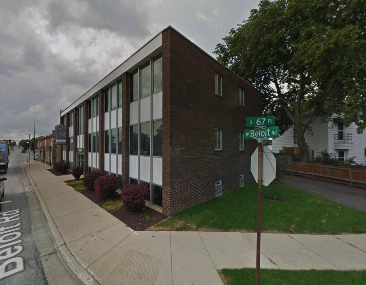 6754 Beloit Road 301 — photo