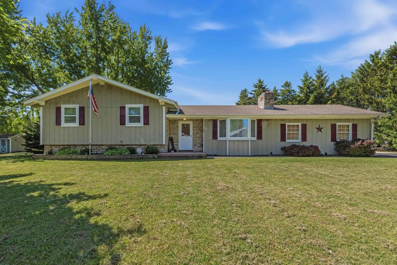 261 Connie Drive — photo