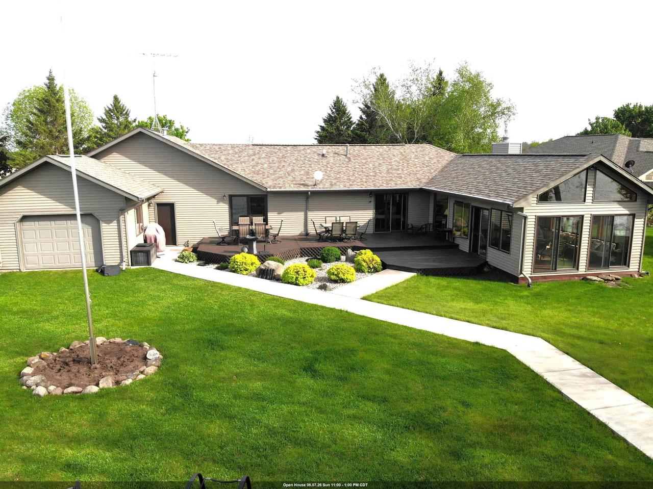 9512 Laura Lane — photo