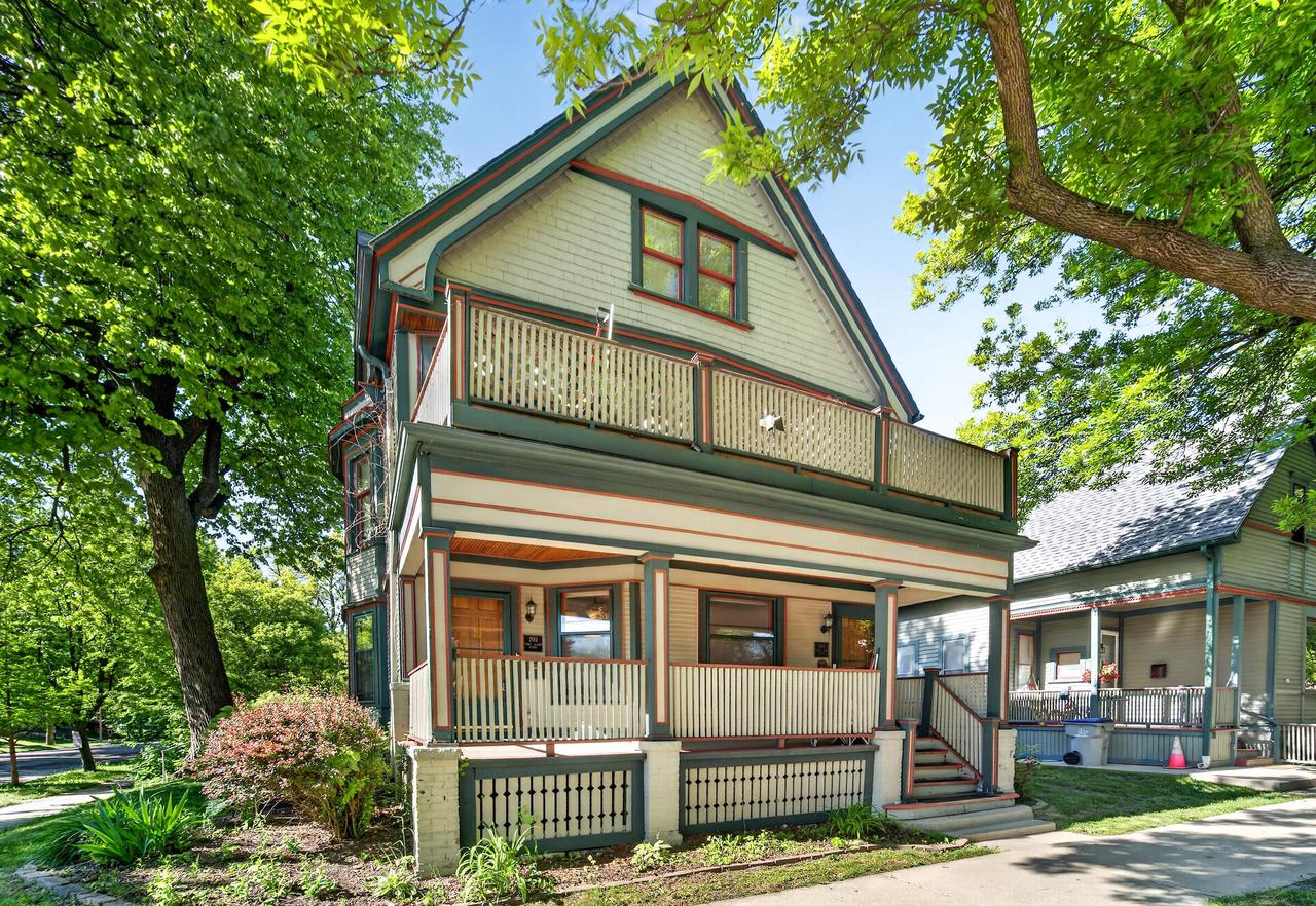 203 W Lloyd Street 203 — photo