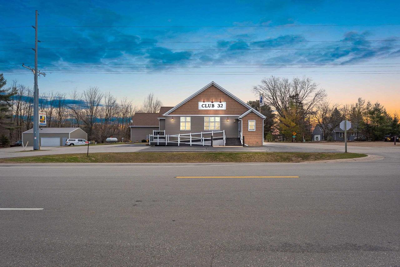 5506 State Highway 32 — photo