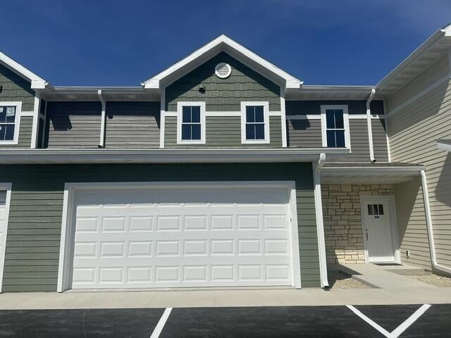 204 Settlers Drive — photo
