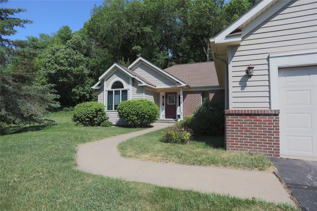 1825 Golf View Drive — photo
