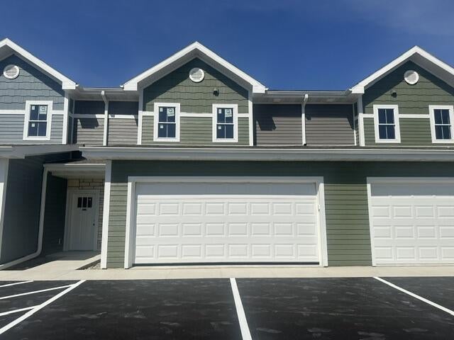 216 Settlers Drive — photo
