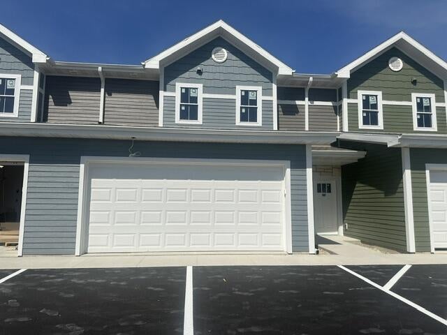 212 Settlers Drive — photo