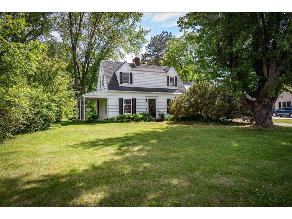 320 Elm Avenue — photo