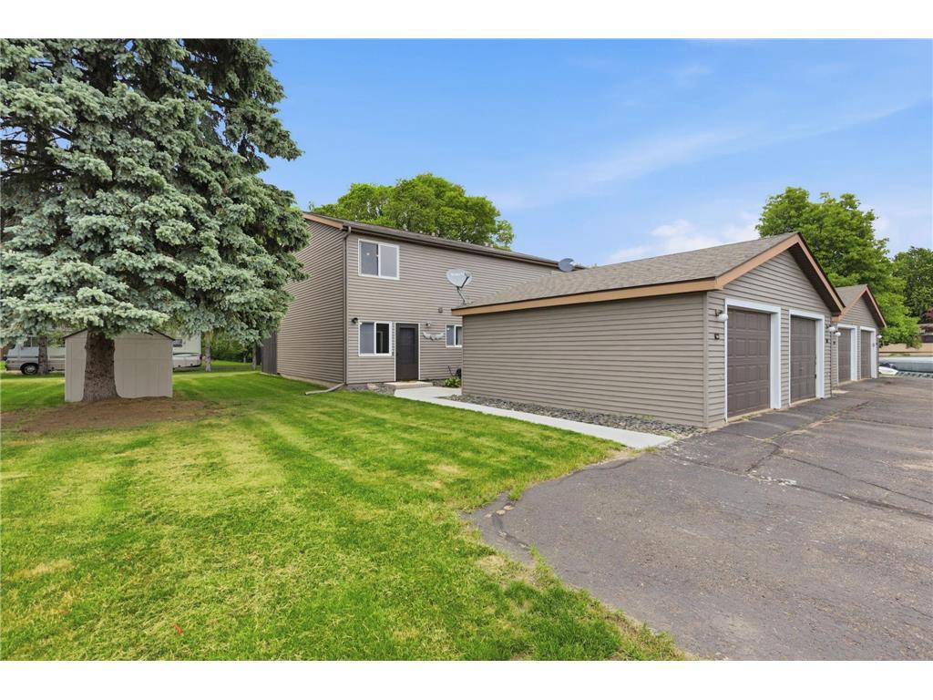 333 Odanah Avenue 4a — photo