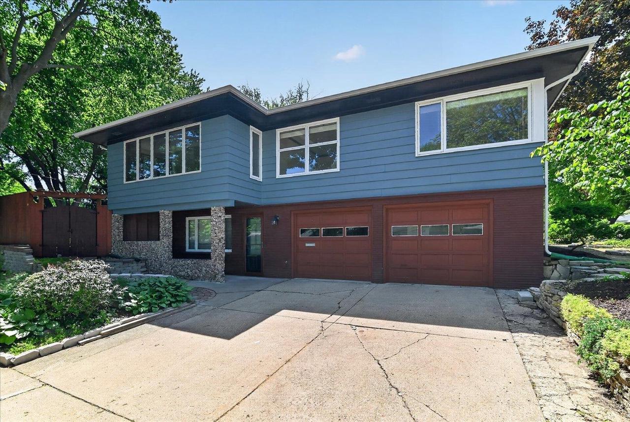 434 Berwyn Drive — photo