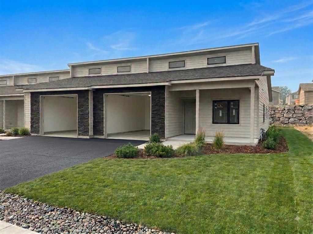 4332 Studebaker Lane — photo