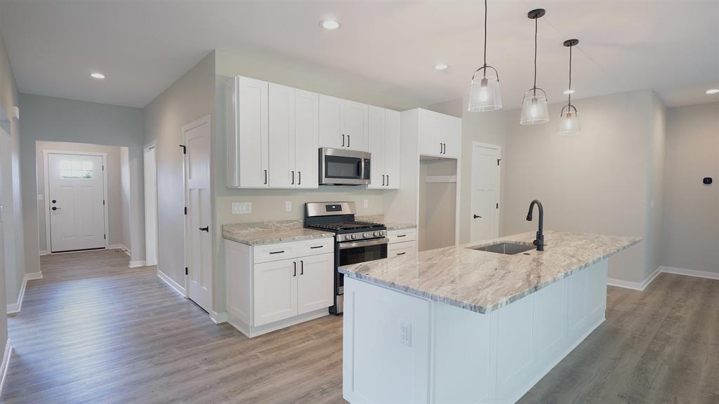 375 Drumlin LOOP, Ripon, WI 54971 — photo 3