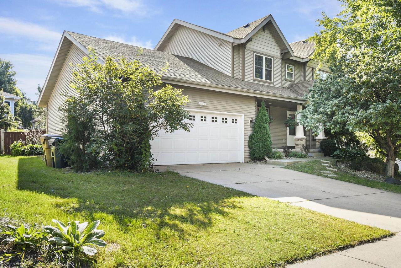 1233 Velvet Leaf Drive — photo