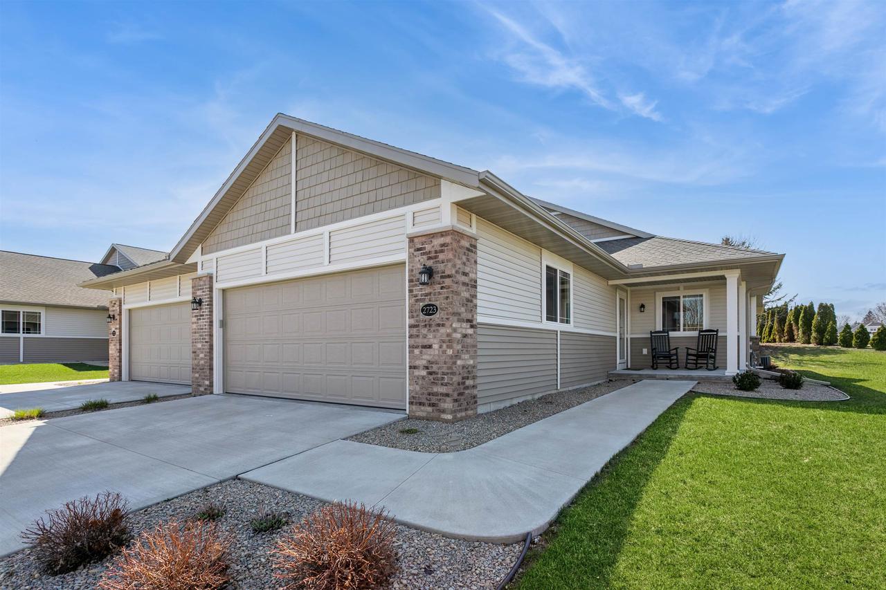 2723 River Lane — photo