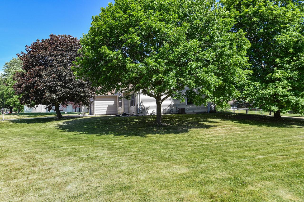 607 Stephanie STREET, Burlington, WI 53105 — photo 2