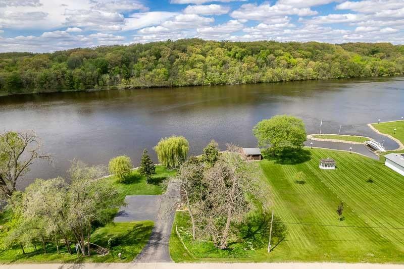 3004 Riverside DRIVE, Beloit, WI 53511 — photo 2