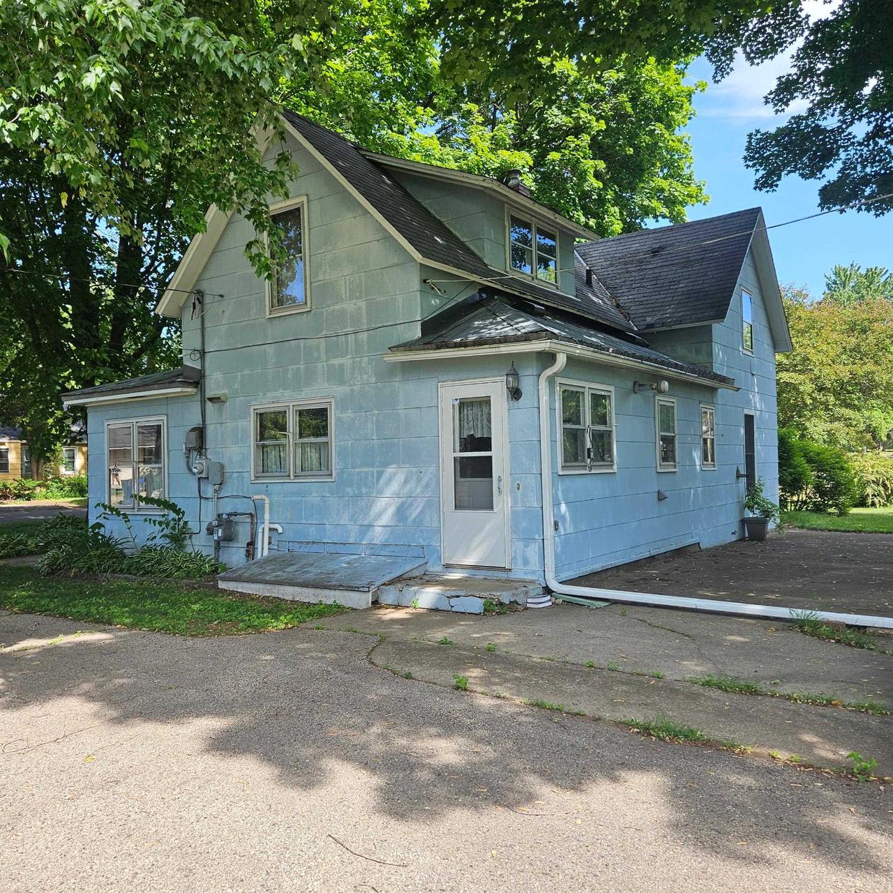 224 N Madison Street — photo