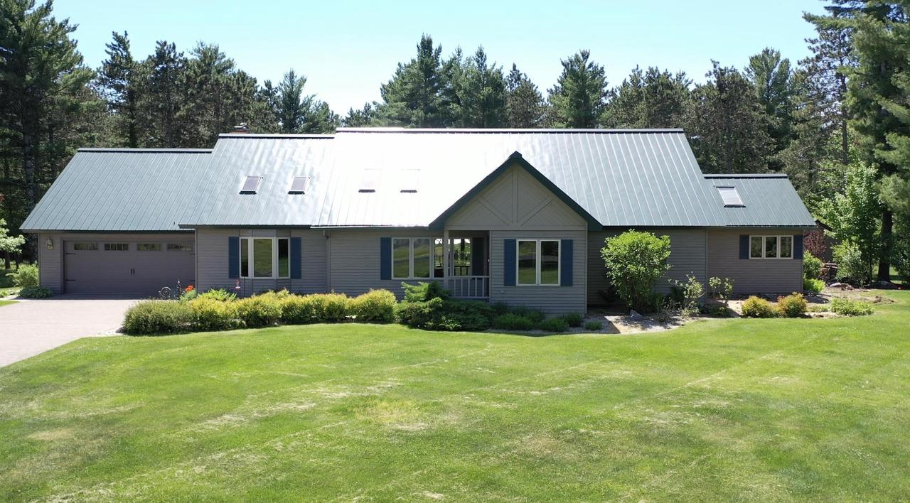 W4301 Cty Rd A, Saxeville, WI 54965