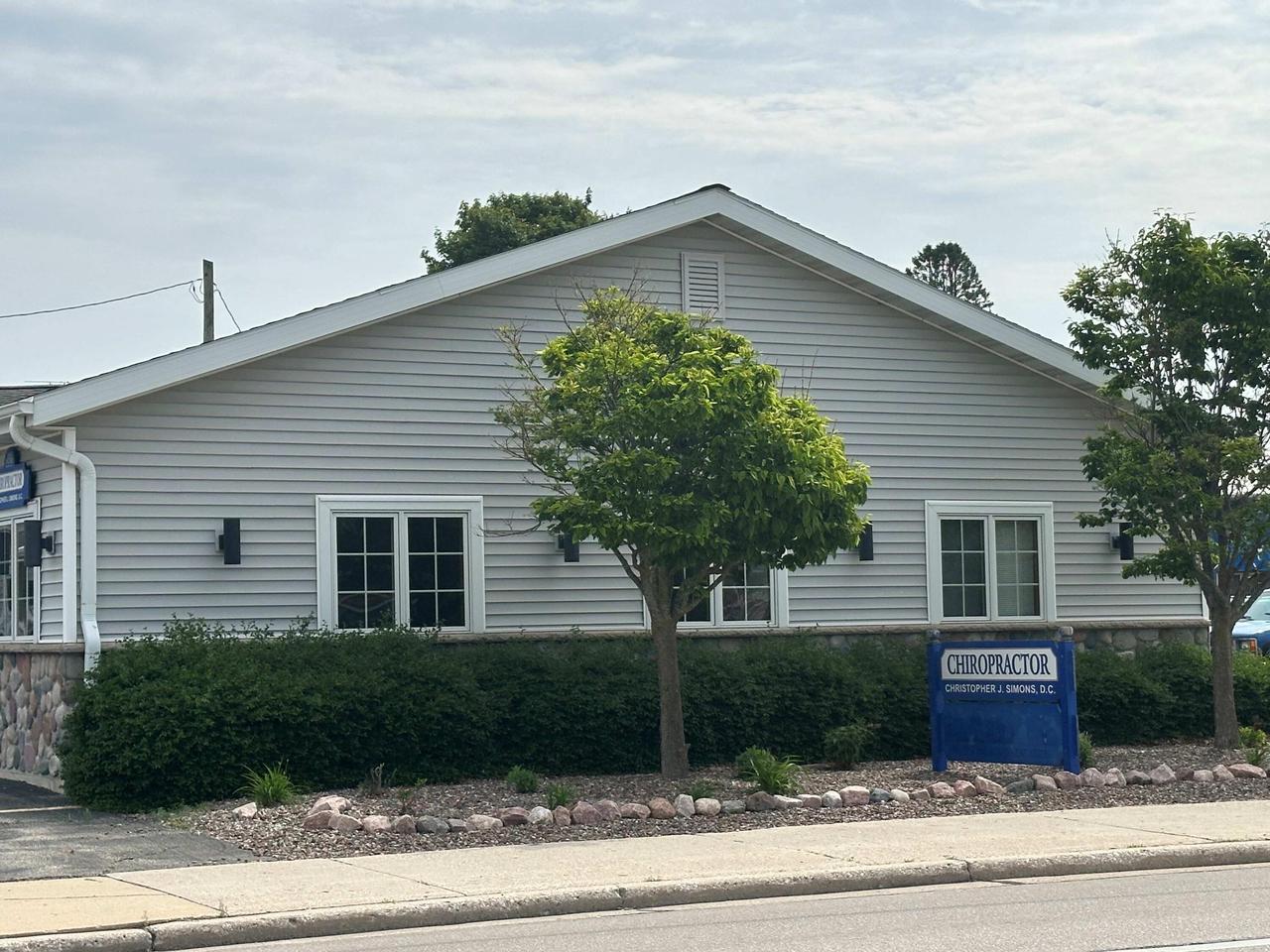 3009 Forest AVENUE, Two Rivers, WI 54241 — photo 3