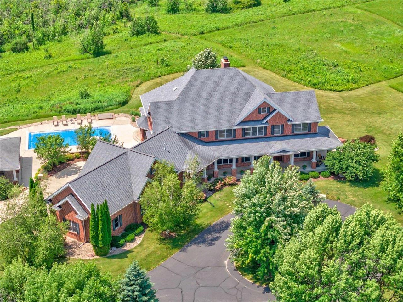 7876 Autumn Pond Trail — photo
