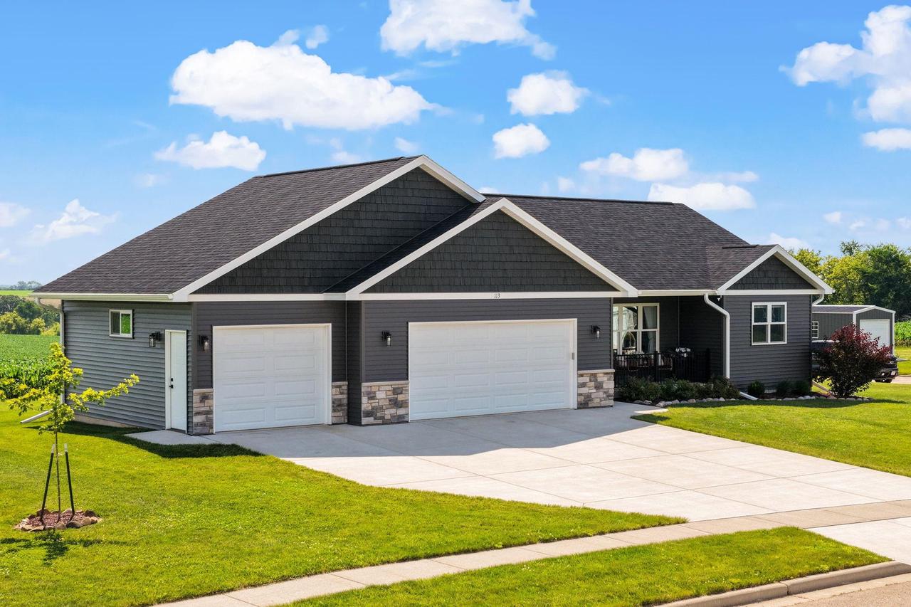 113 Cardinal WAY, Ridgeway, WI 53582 — photo 2