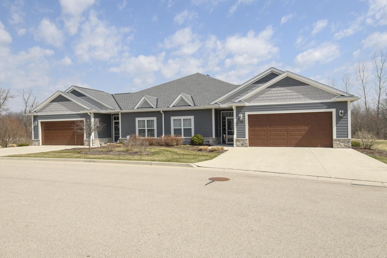 106 Phantom Lake Court — photo