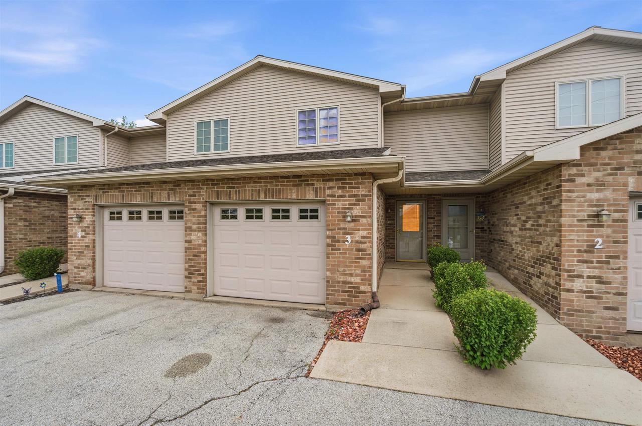 2127 Royal Crest Circle #3 — photo