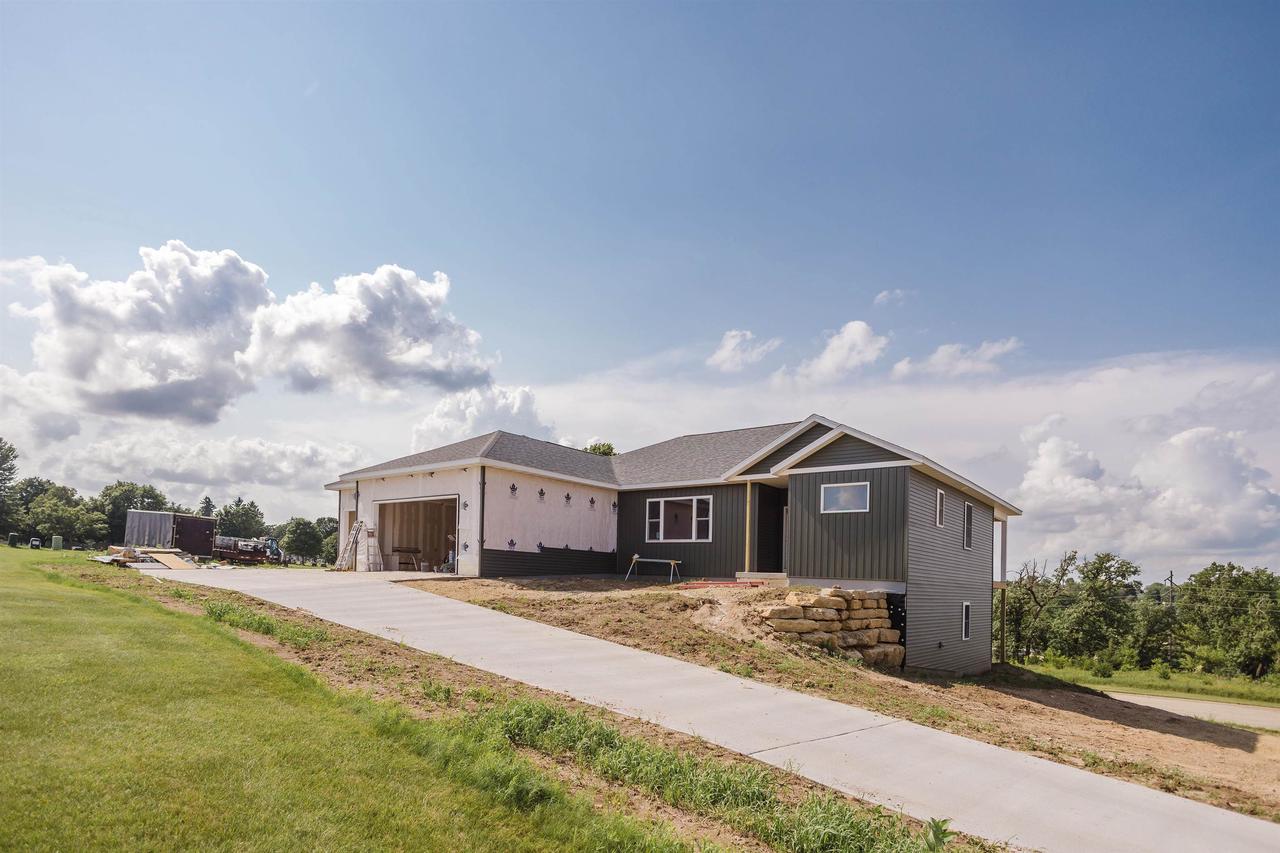 102 Diamond Oaks Drive — photo