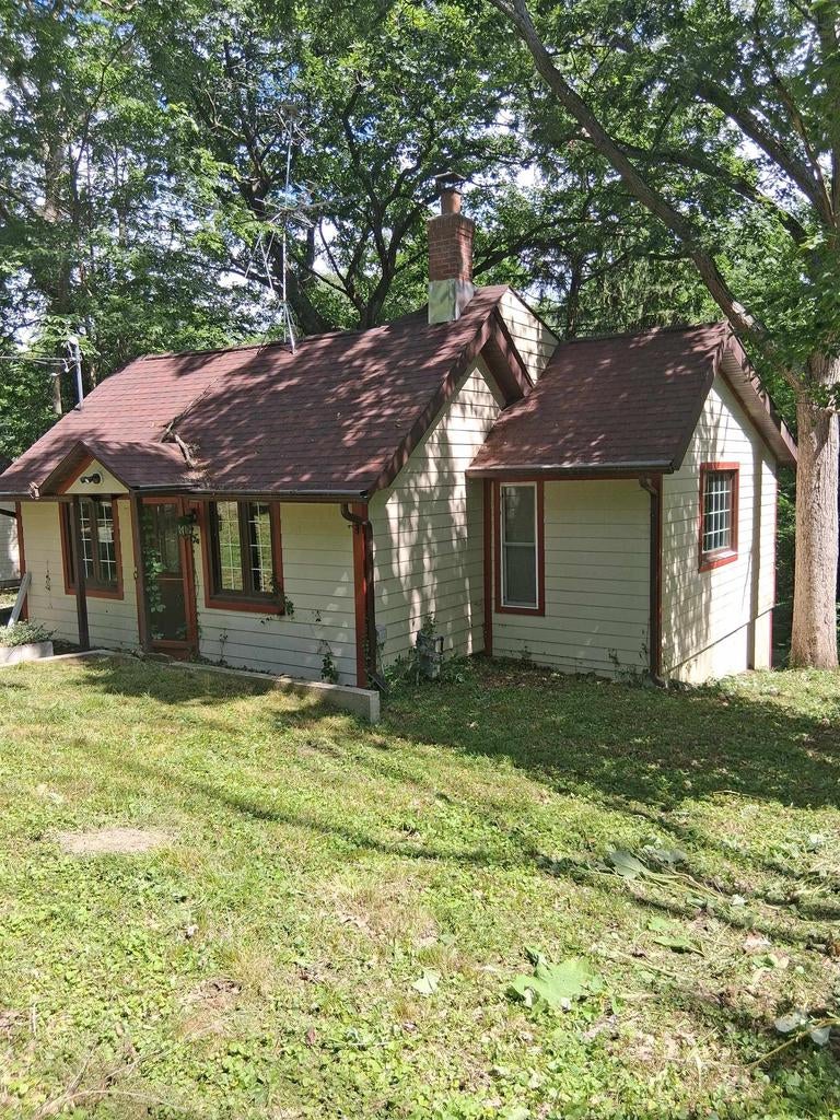 W8846 Hickory Drive — photo