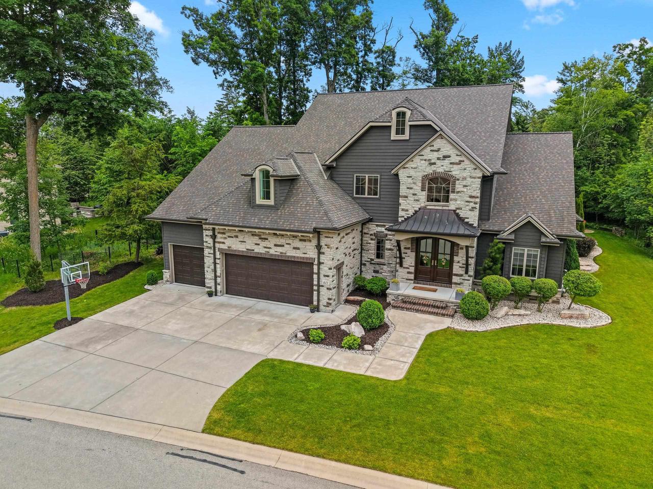 611 Marble Rock Circle — photo