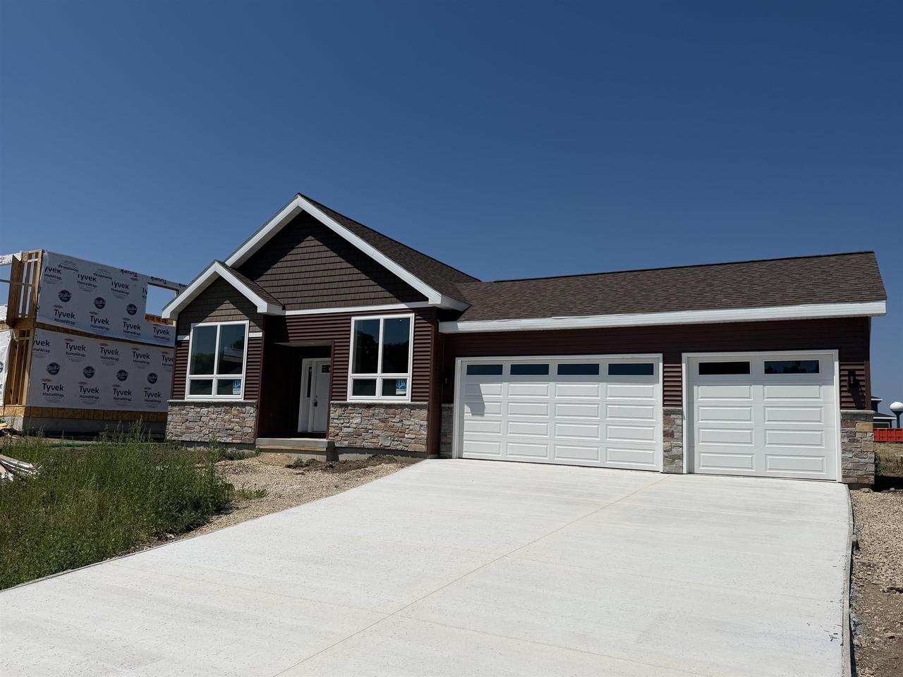 4044 Whistle Rock Circle — photo
