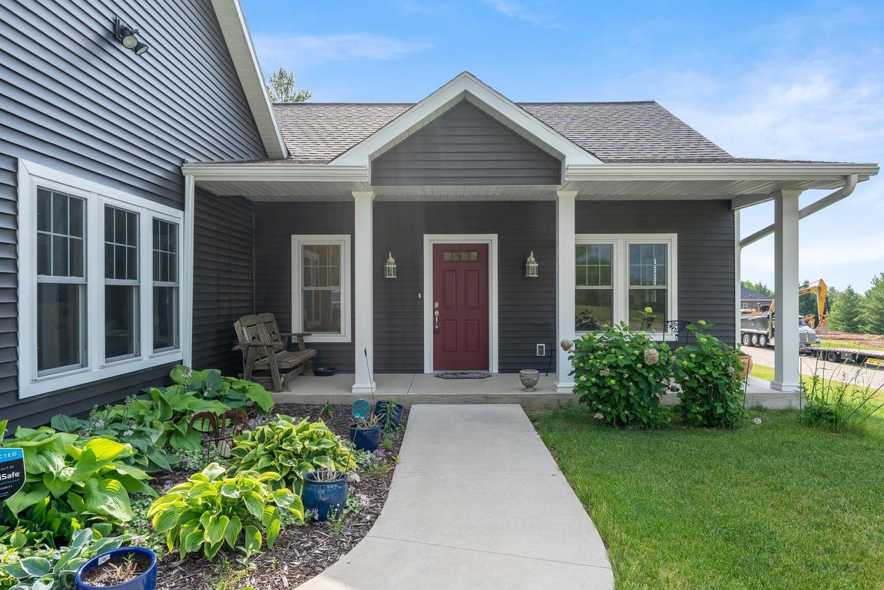 364 Drumlin LOOP, Ripon, WI 54971 — photo 3