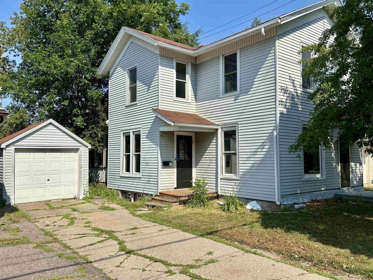 606 N 6th Street — photo