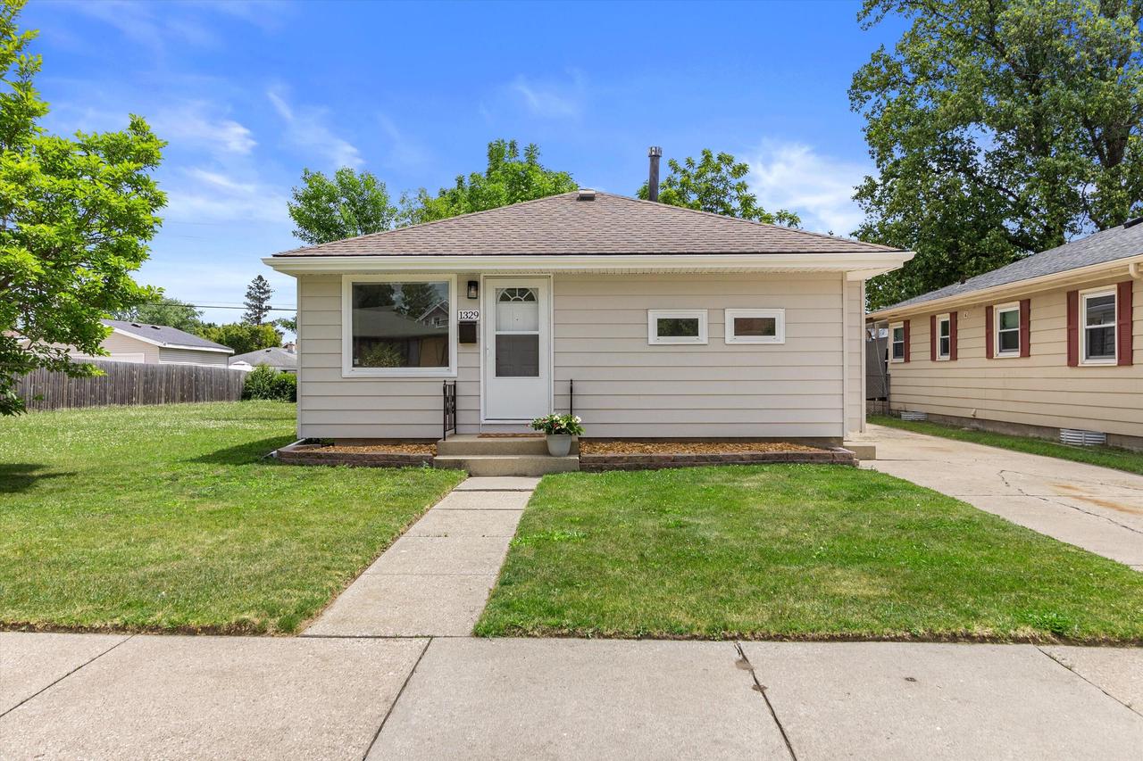 1329 Indiana STREET, Racine, WI 53405