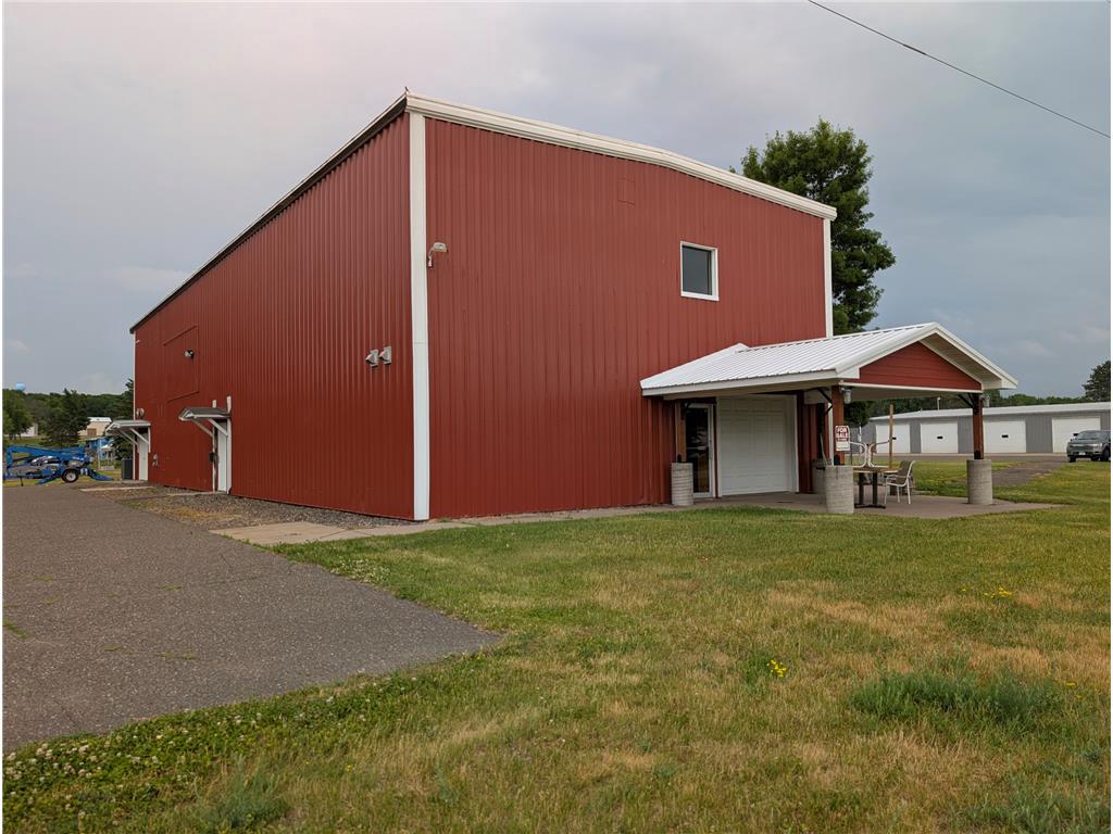 520 S Blanding Woods Road — photo