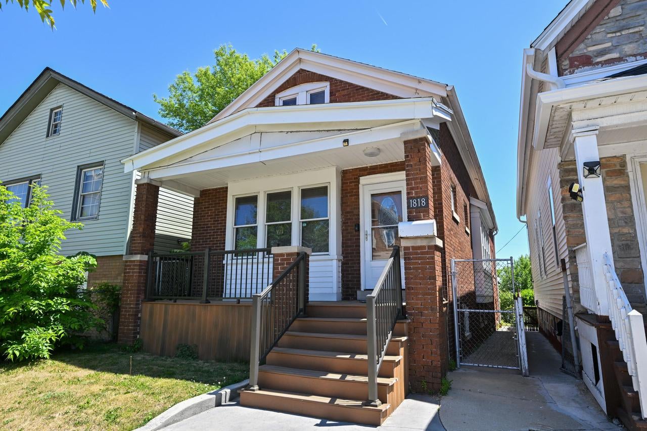 1818 S 6th Street — photo