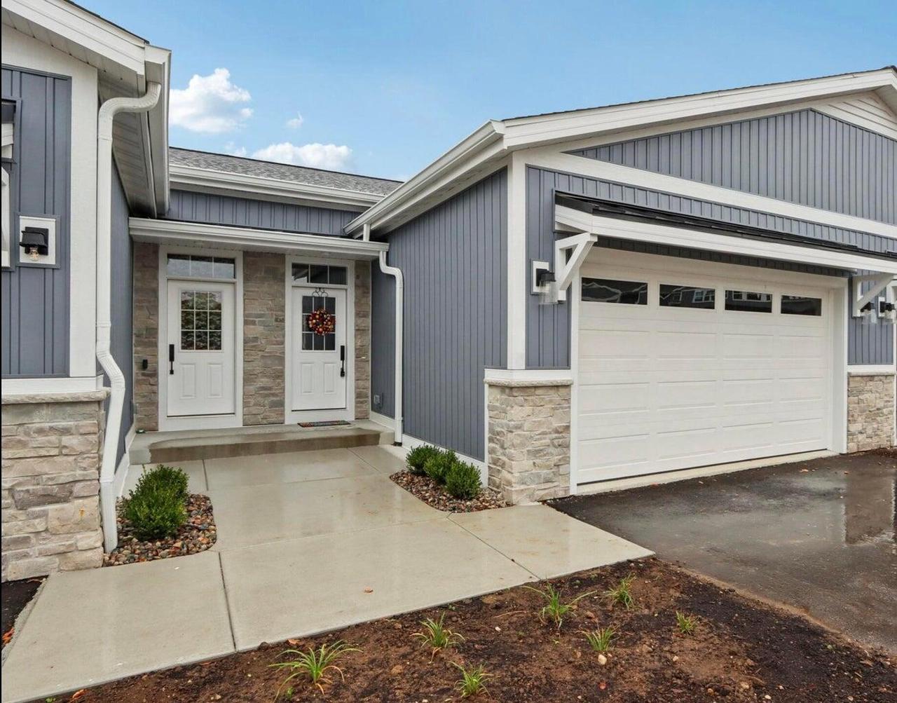 405 Falcon Ridge Drive 18 — photo