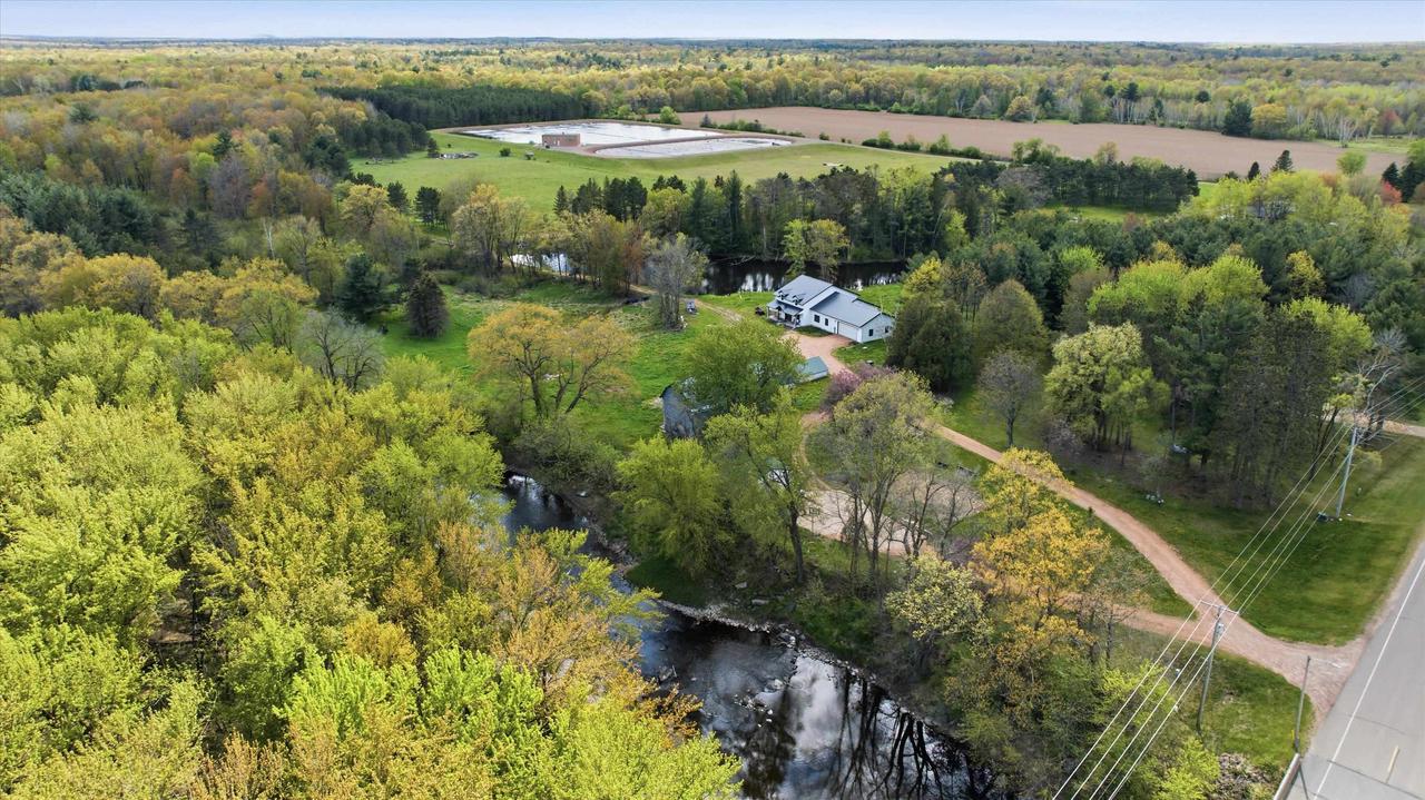 8323 County Road E 8323 Veedum Street — photo