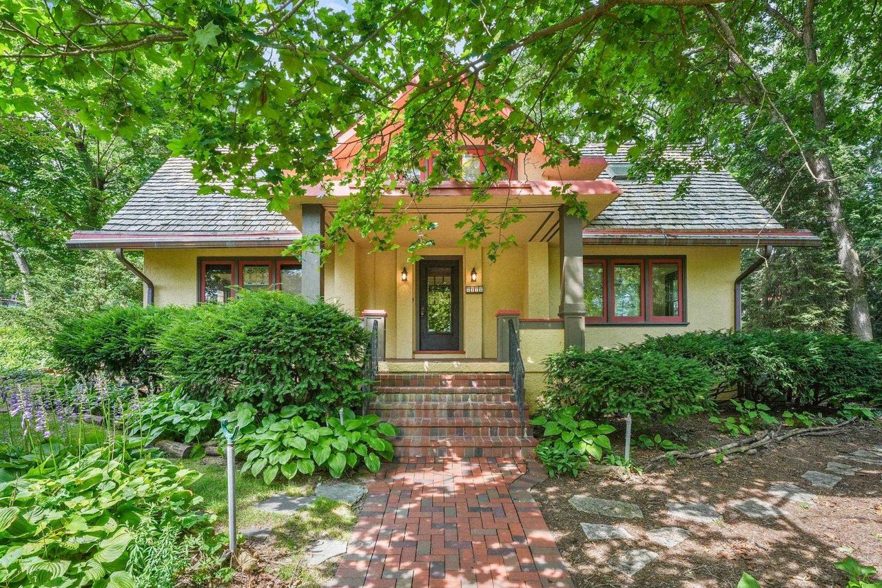 1210 Sweetbriar Road — photo