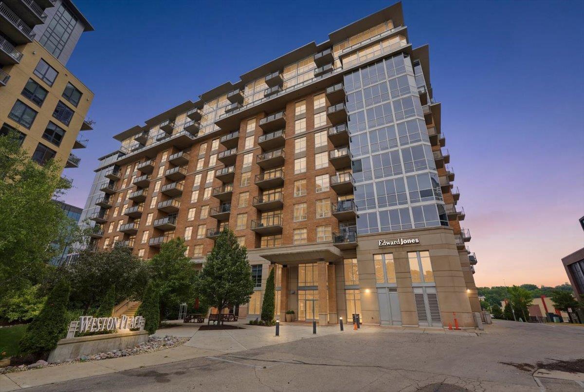 625 N Segoe Road 1100 — photo