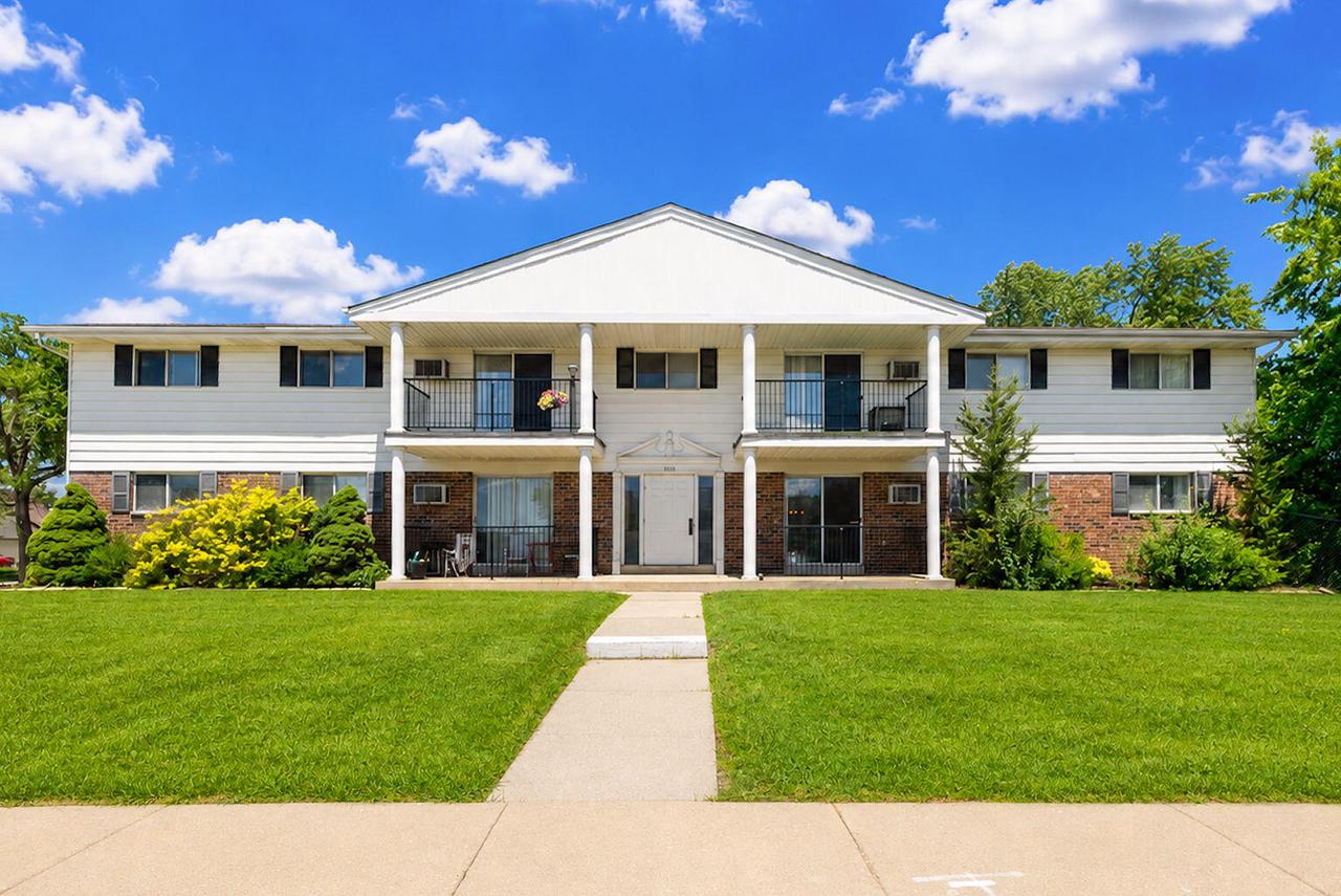 5024 W Cold Spring ROAD #2, Milwaukee WI 53220