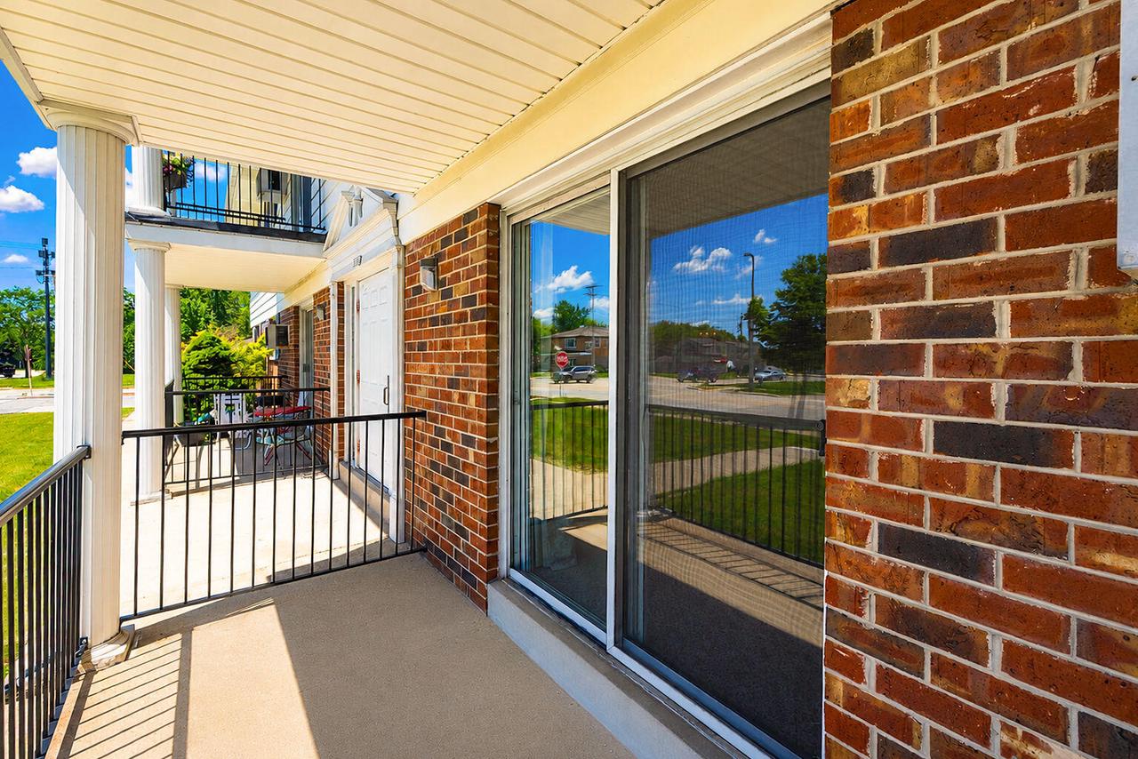 5024 W Cold Spring ROAD #2, Milwaukee WI 53220 — photo 3