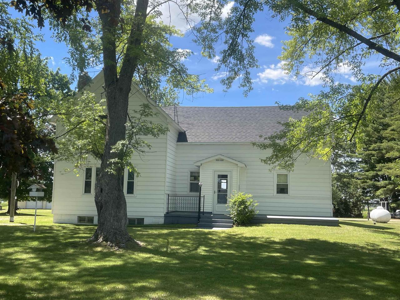 W1198 Rudys Lane, Montello, WI 53949 — photo 2