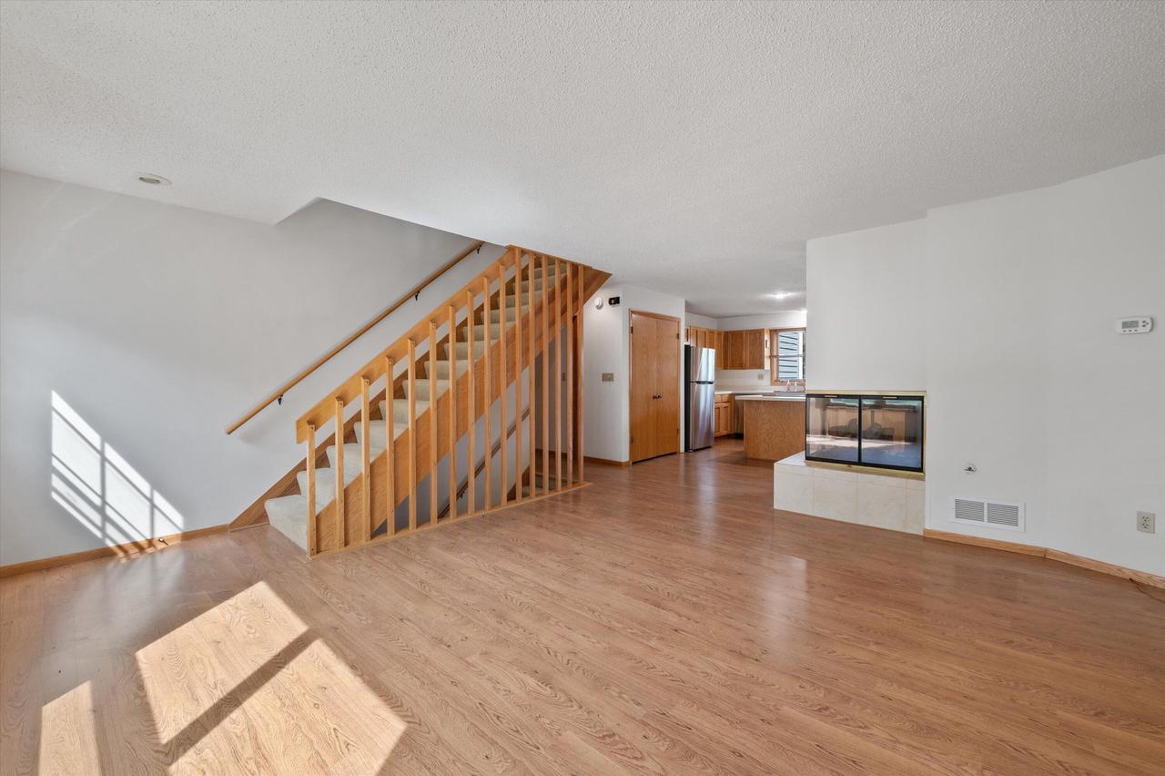 15661 W Ridge ROAD, New Berlin, WI 53151 — photo 2