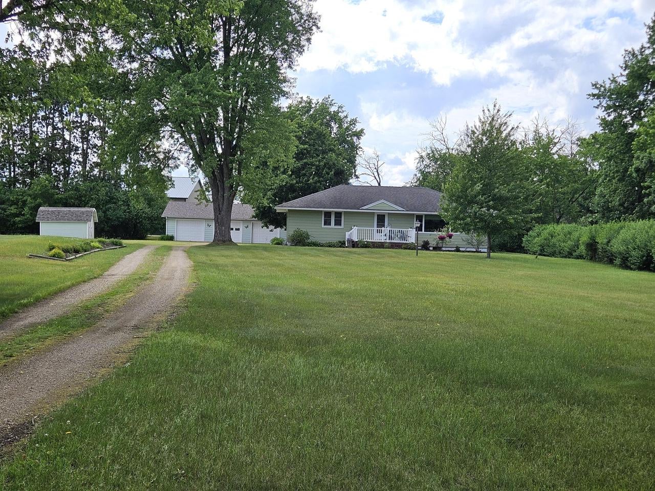 17065 Hammer Rd, Sparta, WI 54656 — photo 2